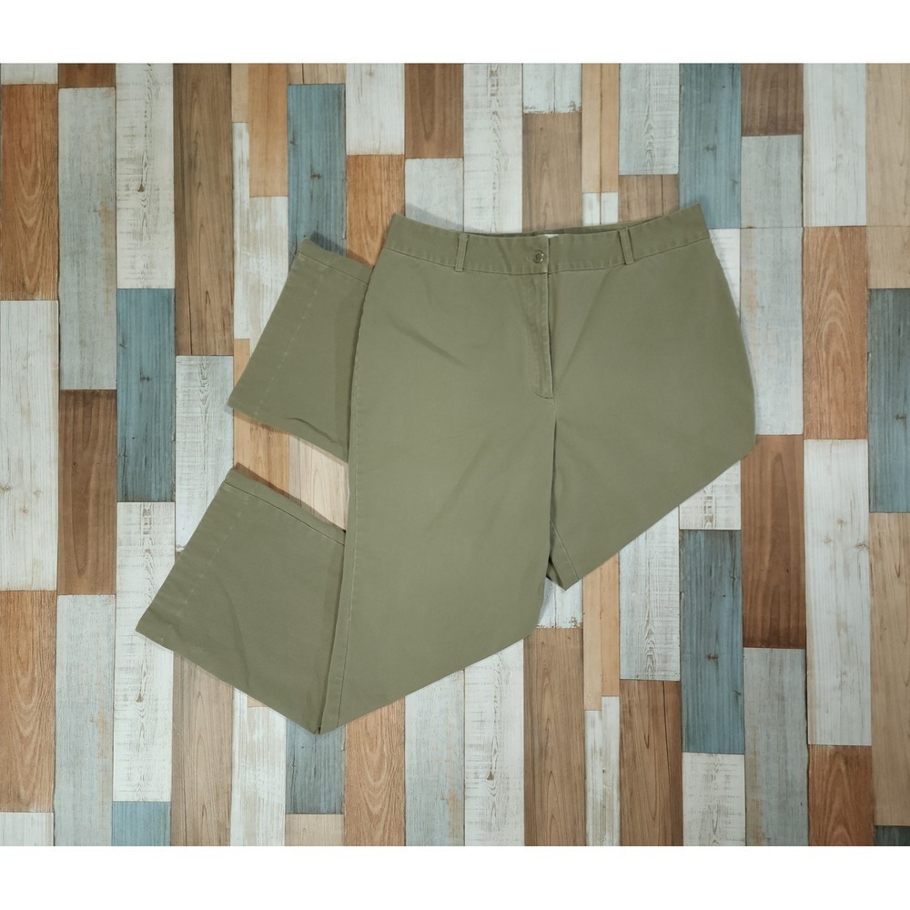 Chicos Olive Green Khaki Straight Leg Pants Zipper Back Pockets Size 2 L Large